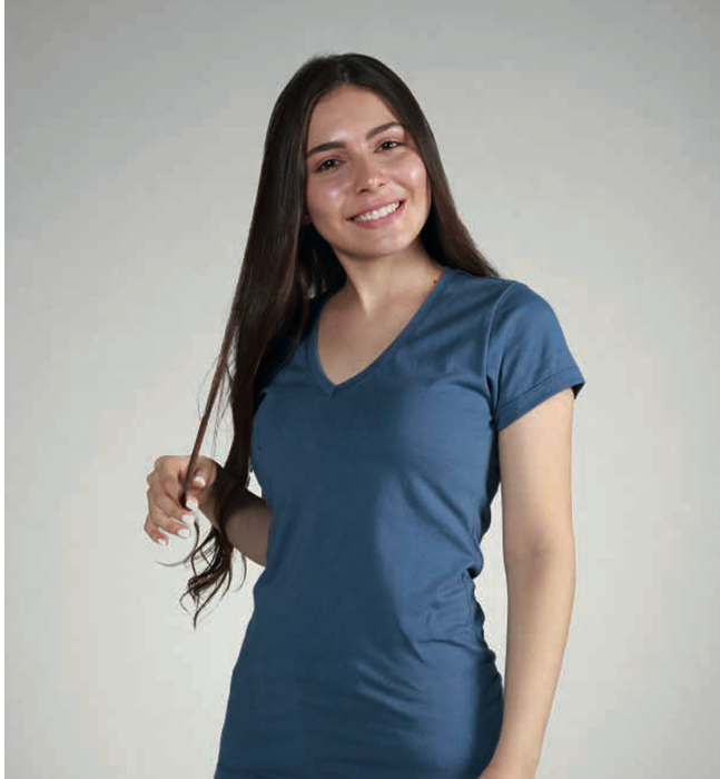 imagen de camiseta cuello en v