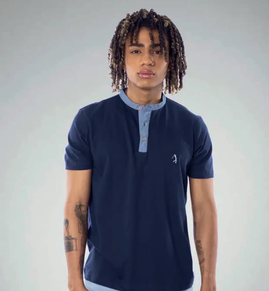 imagen de camiseta polo cuello neru